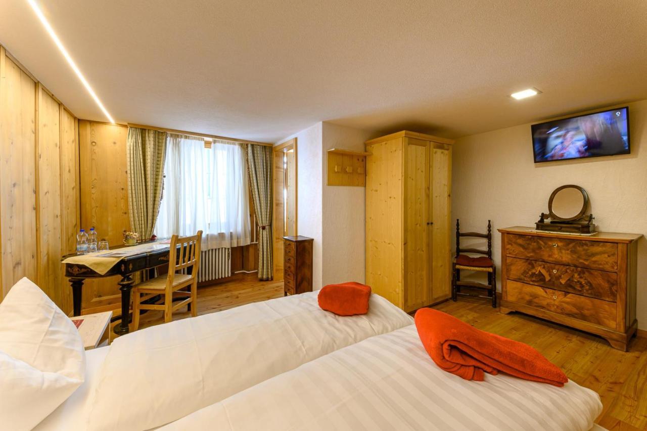 Hotel Centrale, Typically Swiss Poschiavo Eksteriør bilde